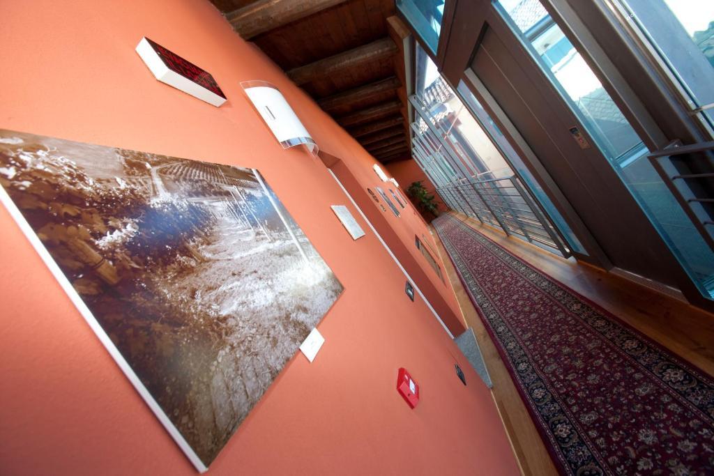 Hotel Palazzo Di Mezzo Carrù Zewnętrze zdjęcie