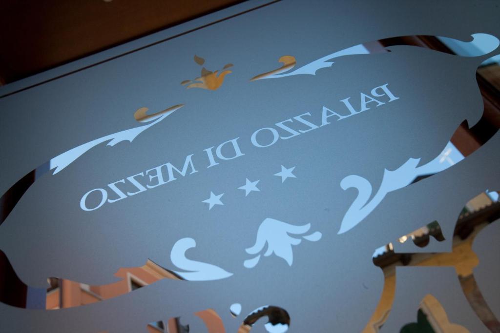 Hotel Palazzo Di Mezzo Carrù Zewnętrze zdjęcie