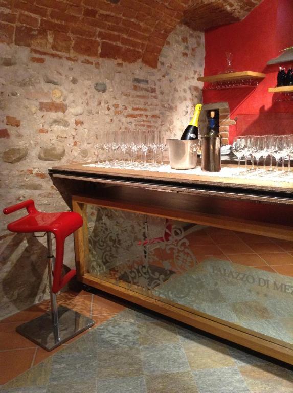 Hotel Palazzo Di Mezzo Carrù Zewnętrze zdjęcie